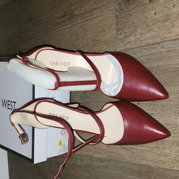 Nine West Red Heels - Picture 3 of 6